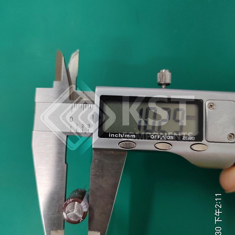 EKXJ401ELL100MJ16S