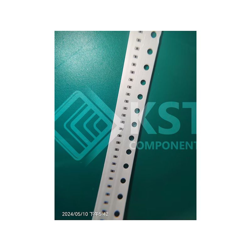 AC0402JR-070RL