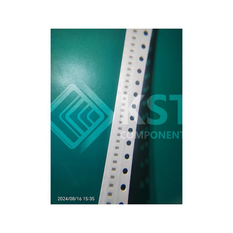 0402B104K500CT