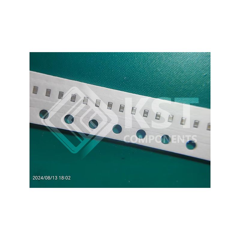 0402B104K500CT