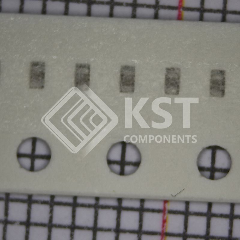 CC0402KRX7R9BB122