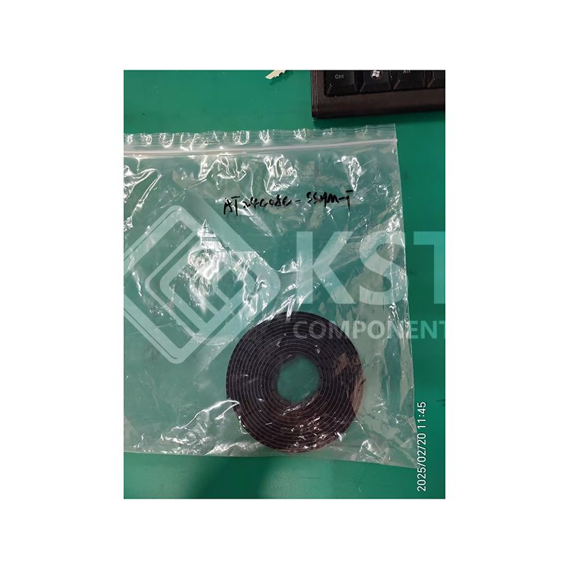AT24C08C-SSHM-T