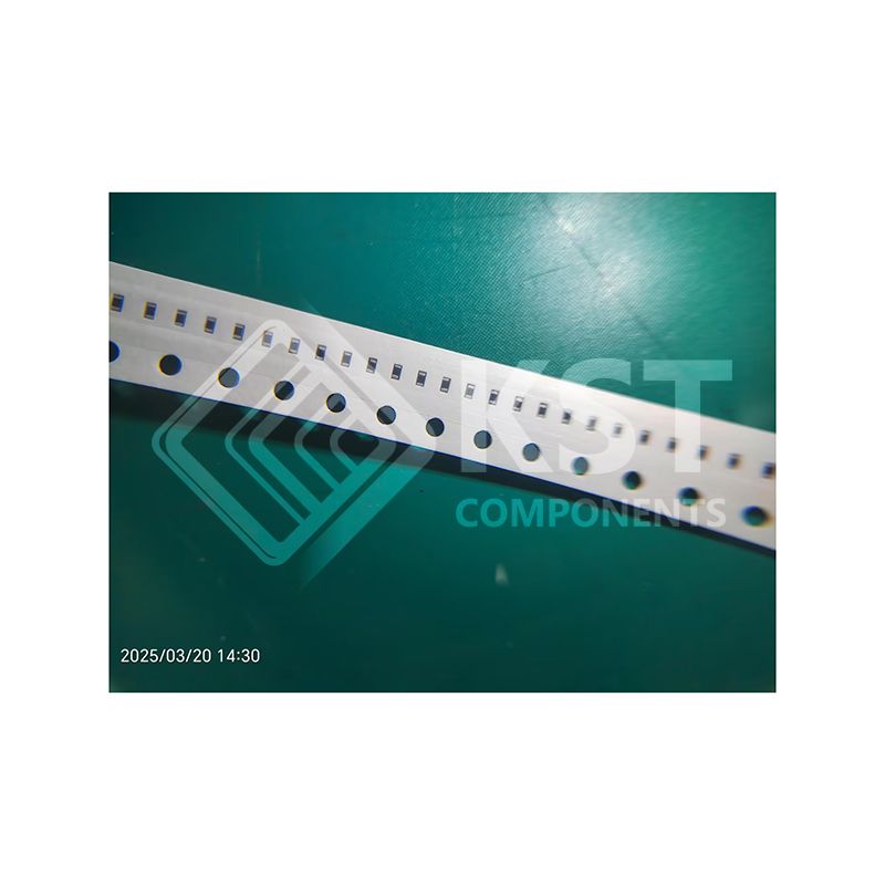 RC0402JR-0733RL