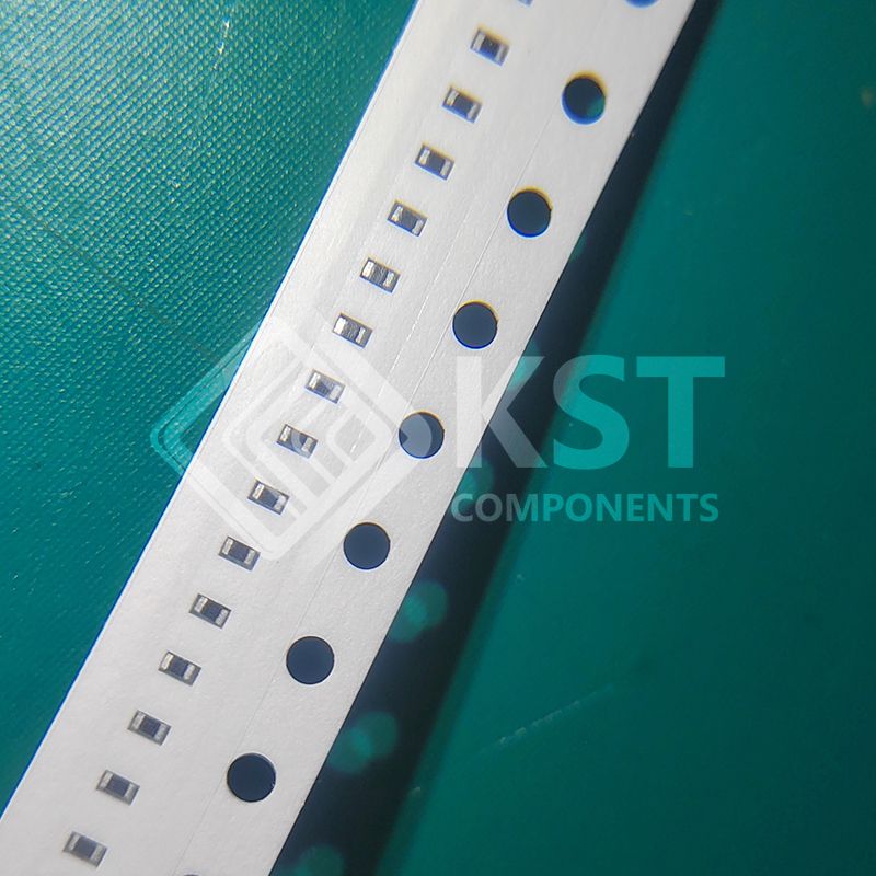 RC0402FR-07620KL