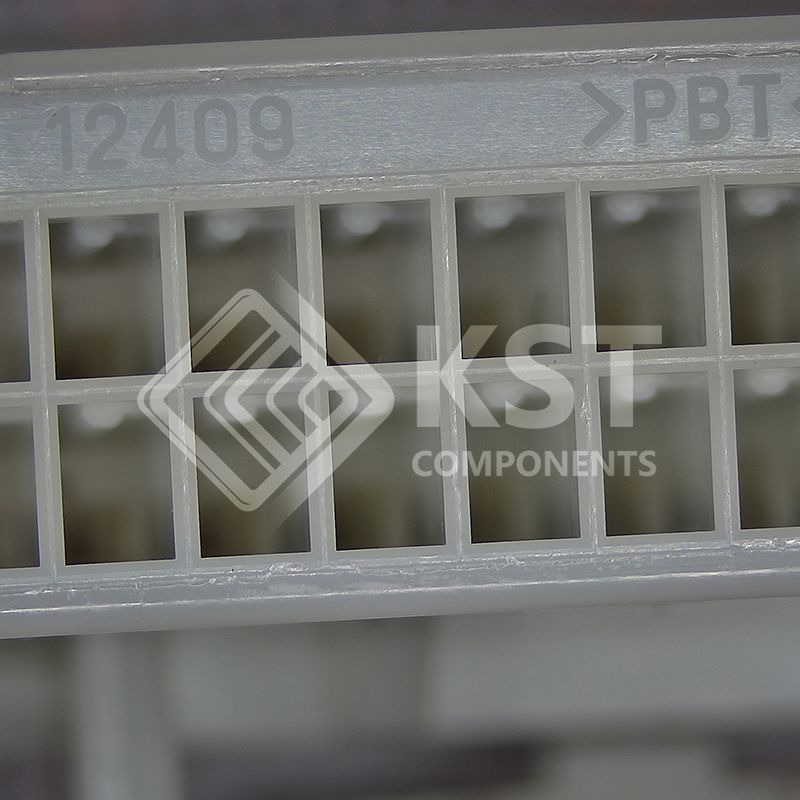 1565377-1