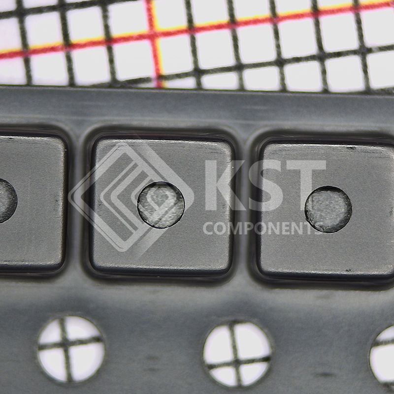 XC6210B332MR-G