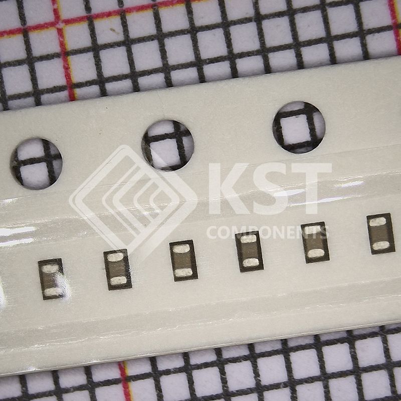 0402B104K500CT